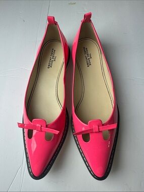 Like New MARC JACOBS THE MOUSE SHOE NEON PINK- Size 6 US or 36 EU